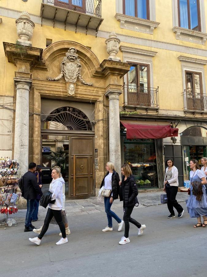Pia'S Home In Pieno Centro Storico Palermo Bagian luar foto